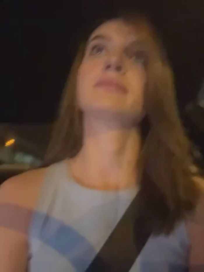 -AngelAri-