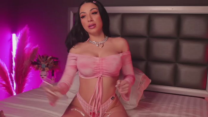 Anais_Bloom
