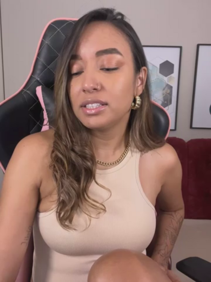 DianaHopson
