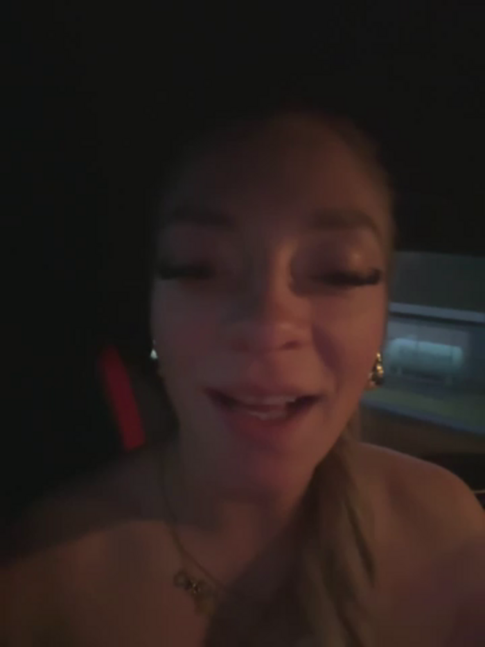 LizzyLush_