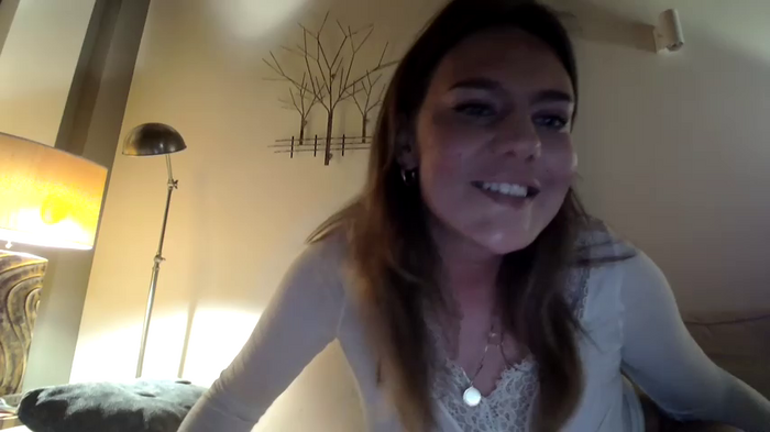 Nina24