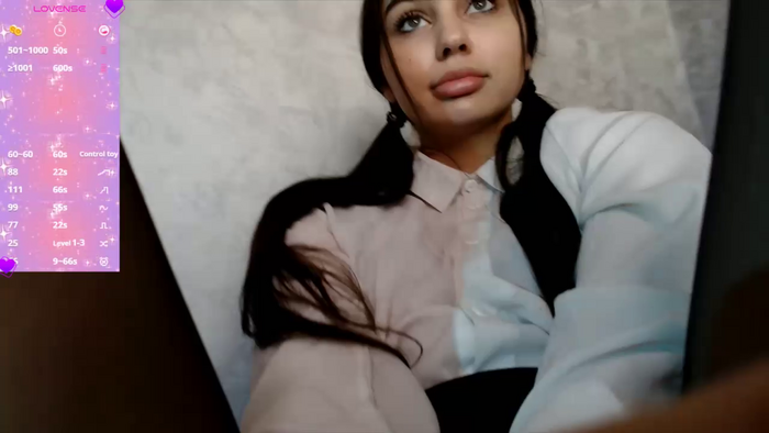 _Shy_Nikki_