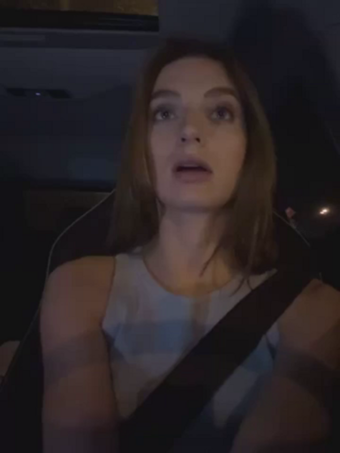 -AngelAri-