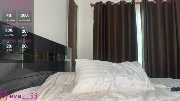 Eva_JJ
