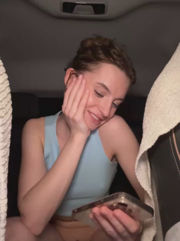 -AngelAri-