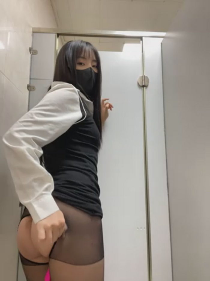 Asia-Lynn