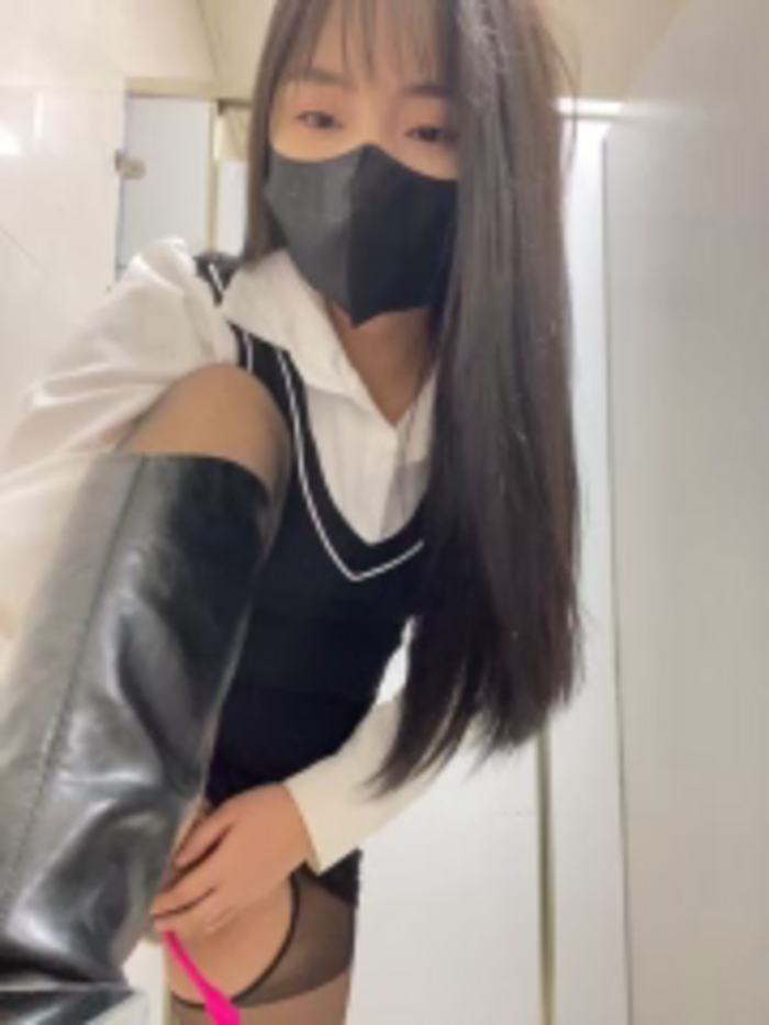 Asia-Lynn