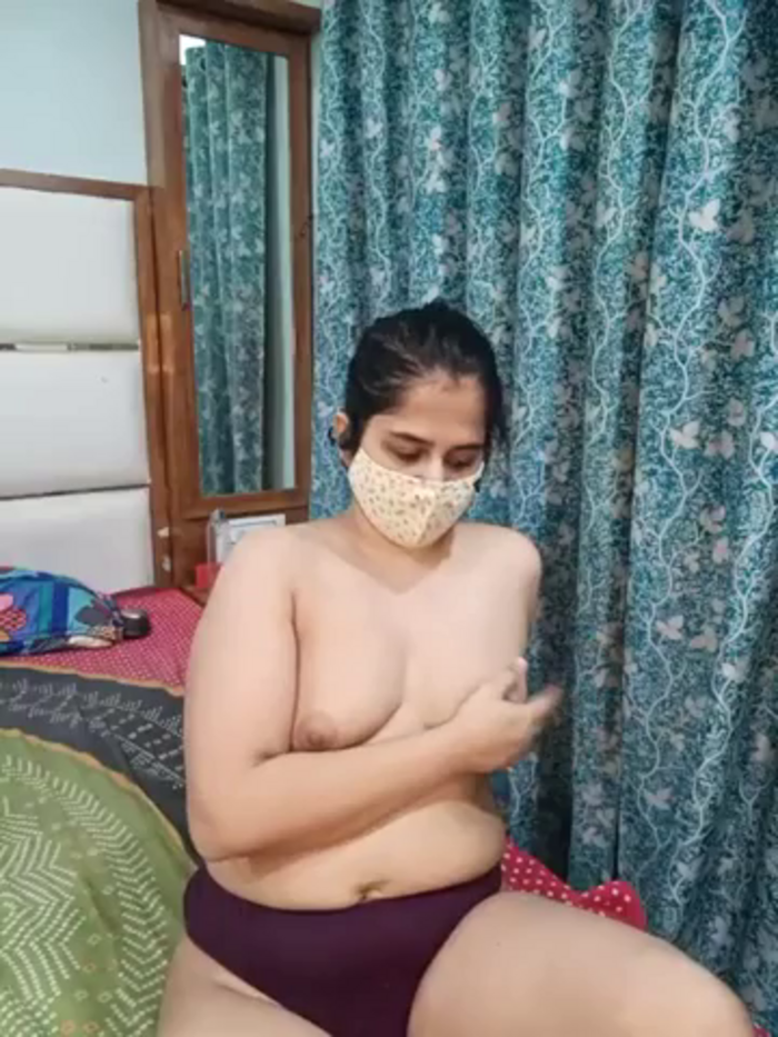 delstrip_couple