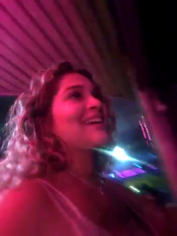 Sara_smiiith211