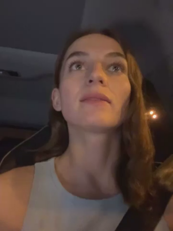 -AngelAri-
