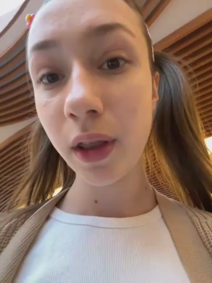 Lia__Love