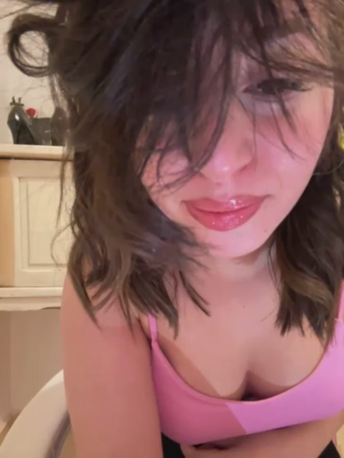 Hot_malak
