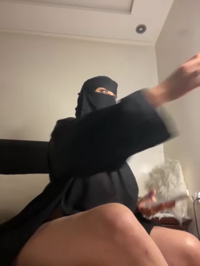 jyjyelamira