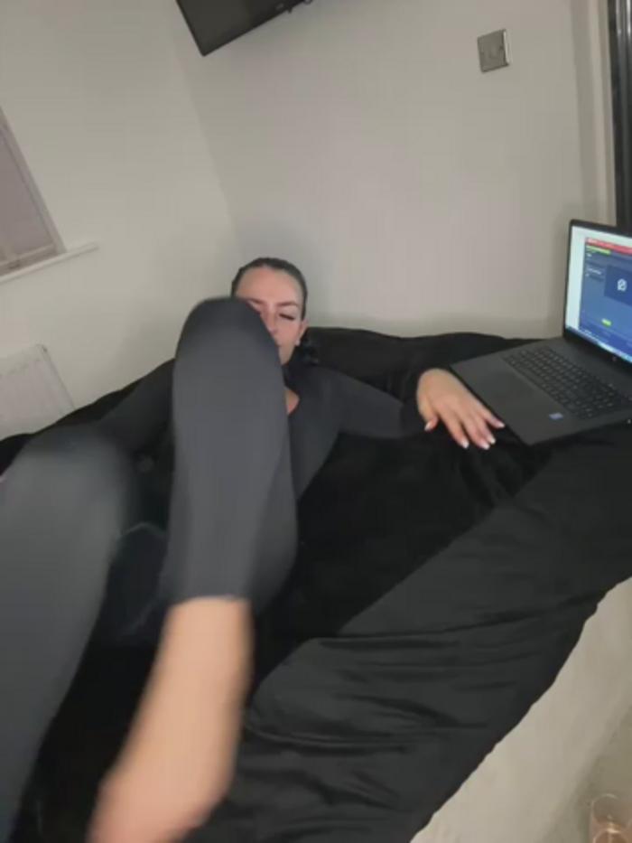 BellaBlackUK