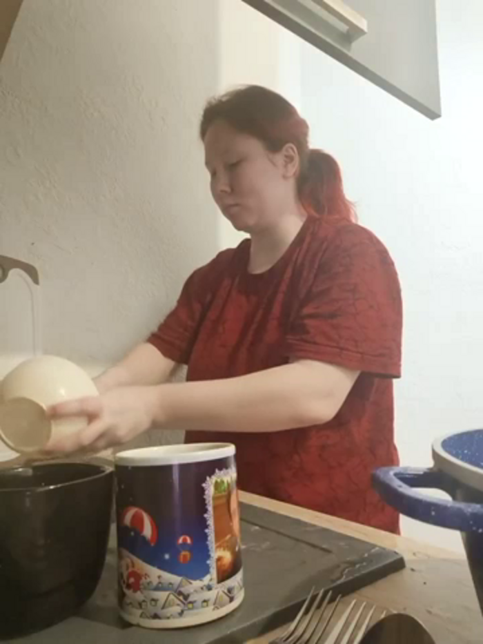Lo-li-ta
