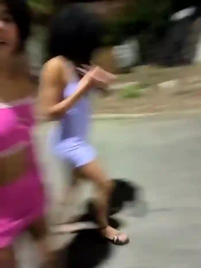 2025/04/04/stripchat-street_royal-07-07-32