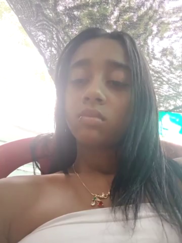 Zoe_Sweett18