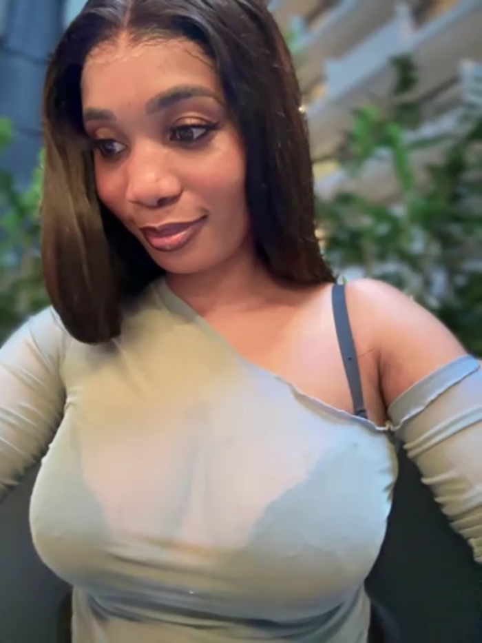 __Nessa__