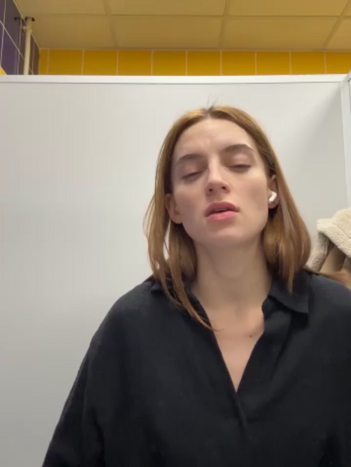 -AngelAri-