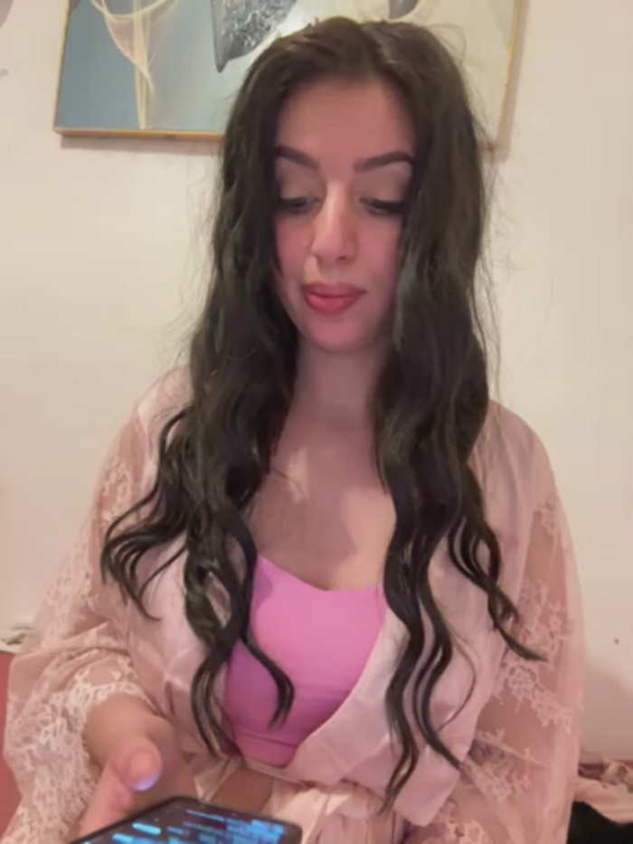 Hot_malak