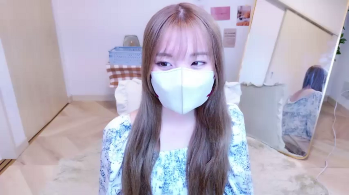 MOMONA_xo