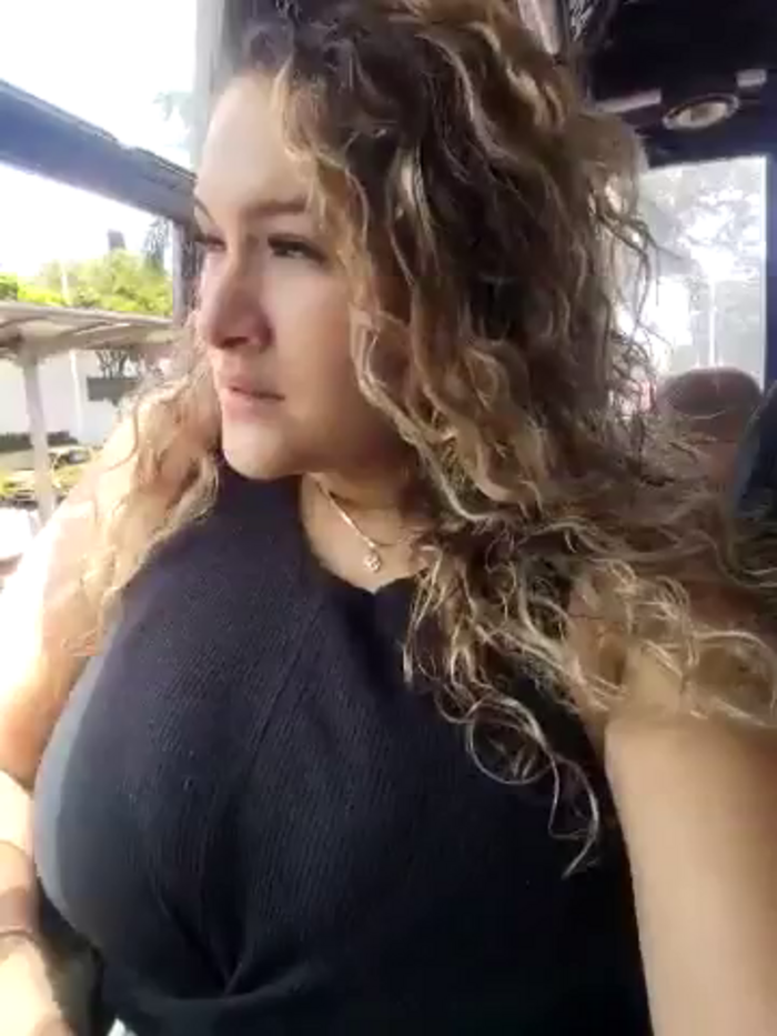 Sara_smiiith211