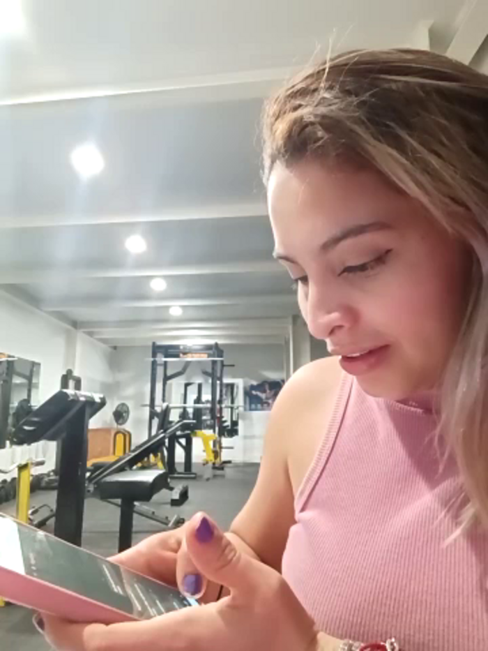 Belinda-Naughty