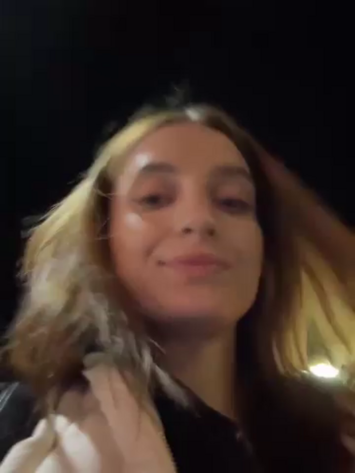 -AngelAri-