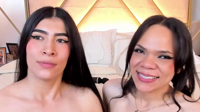 siara_and_zoe