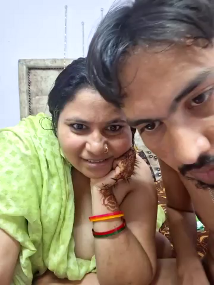 MOM-SUN-COUPLE