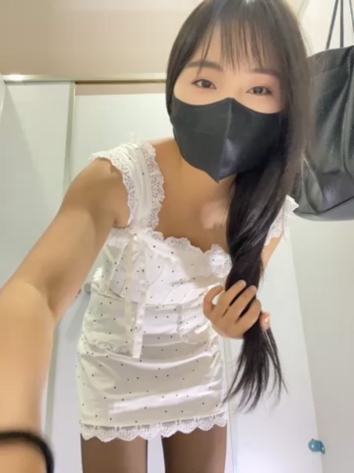 Asia-Lynn