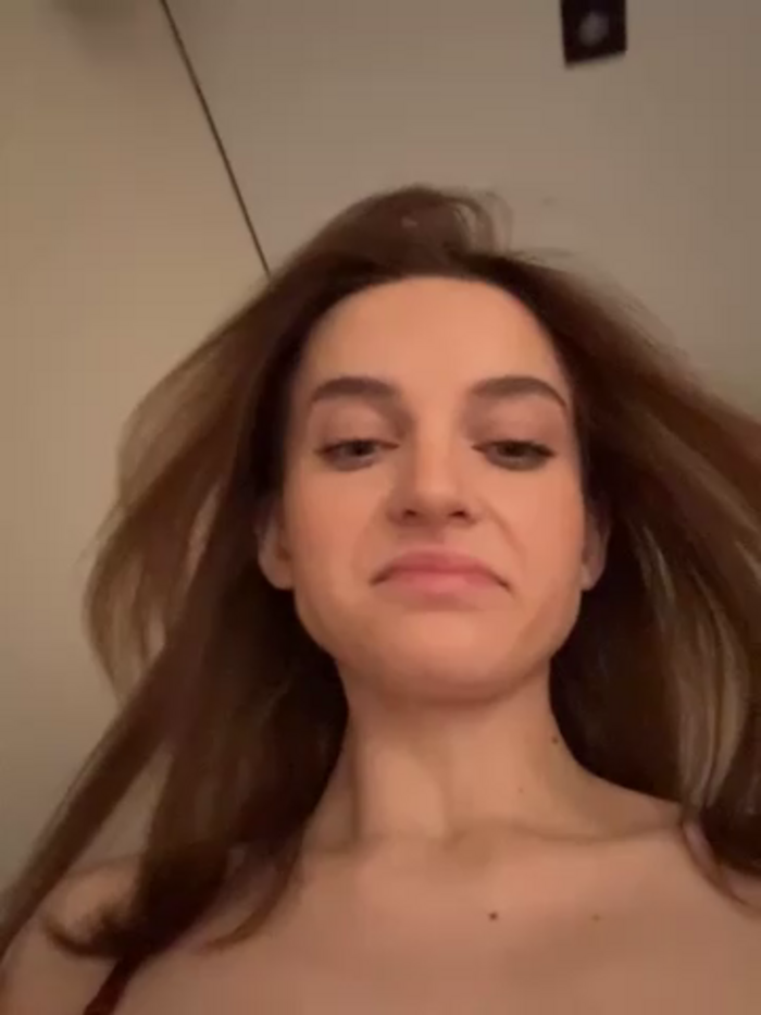 -AngelAri-