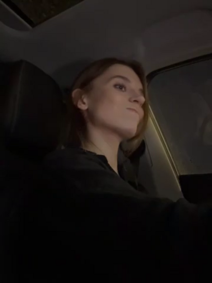 -AngelAri-