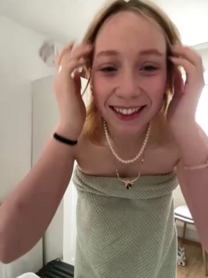 Elli_69@xh