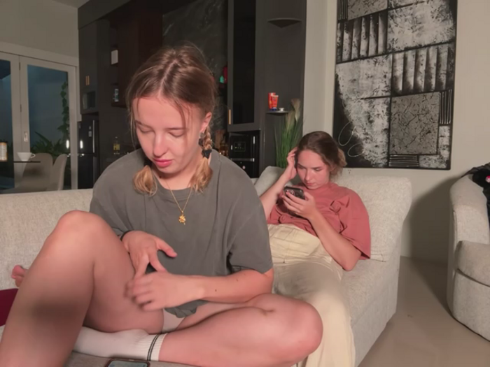 Nura_n_Sarah