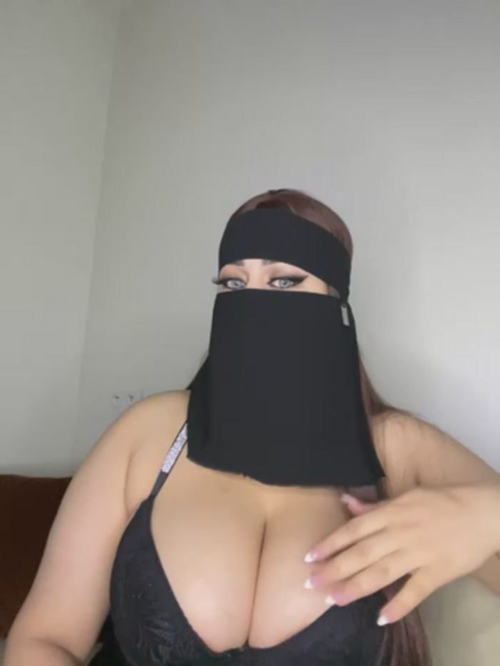 QueenDina777