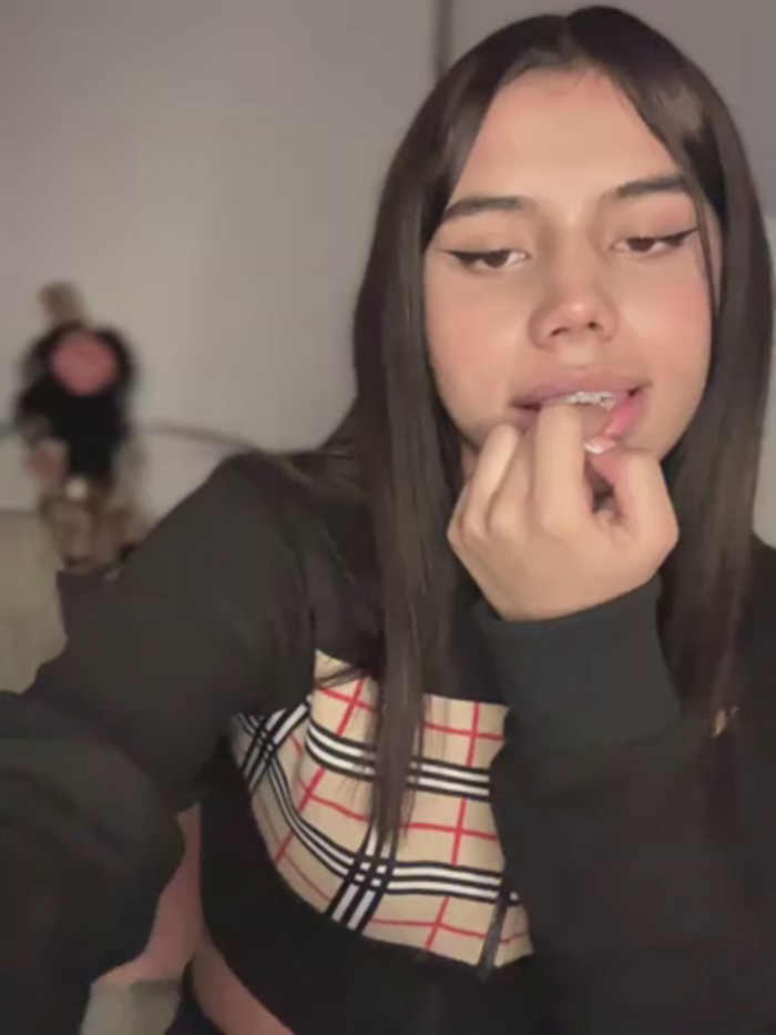Laura-Khalifa