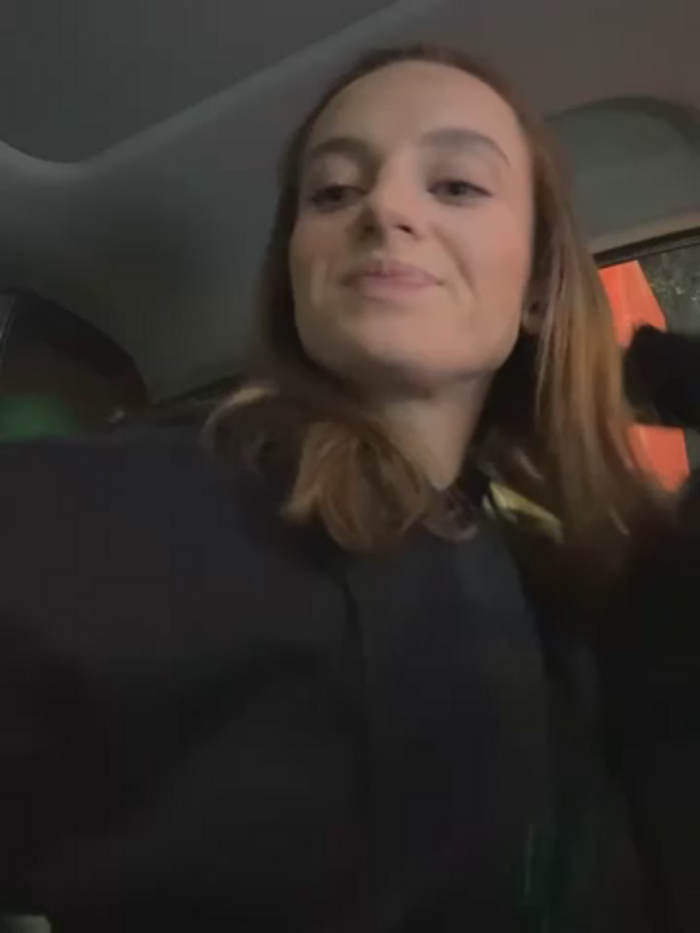 -AngelAri-