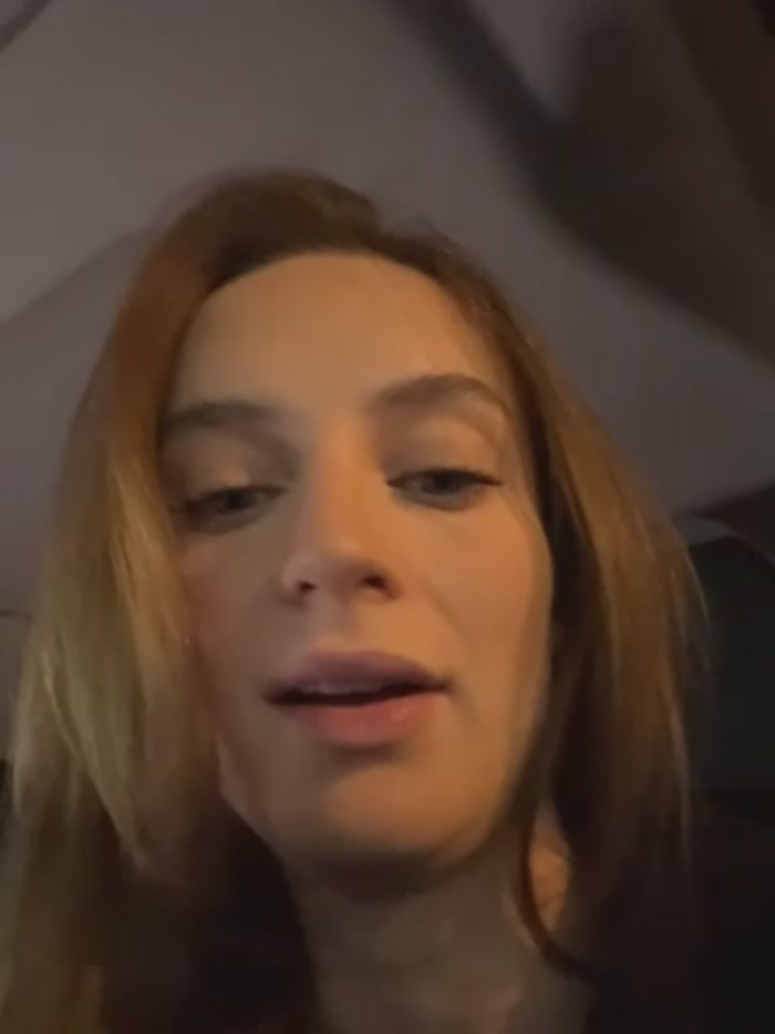 -AngelAri-