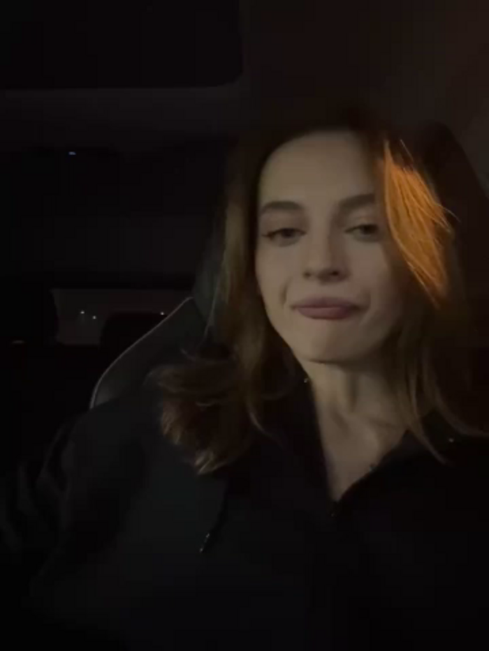 -AngelAri-