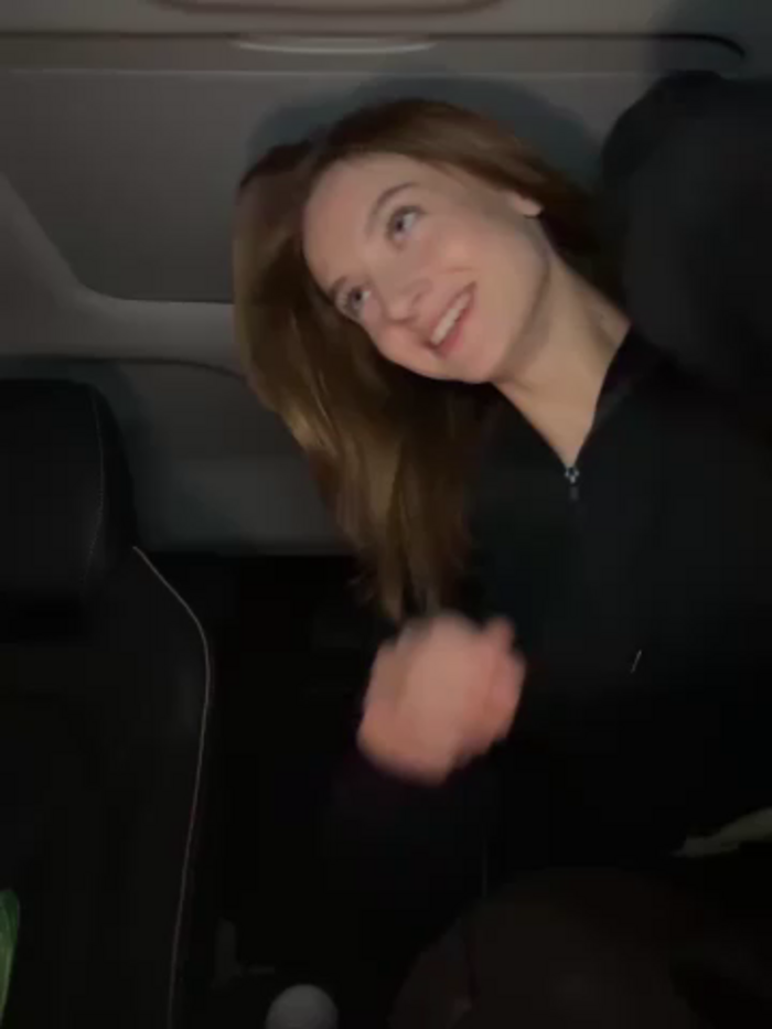 -AngelAri-
