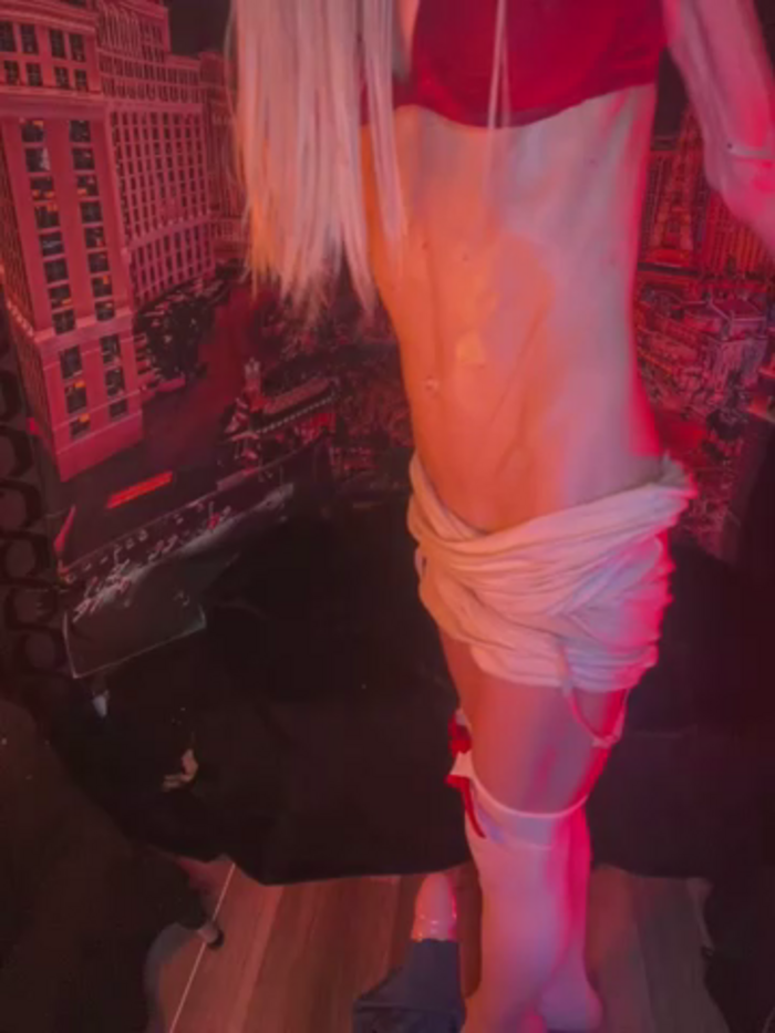1NikiVegas