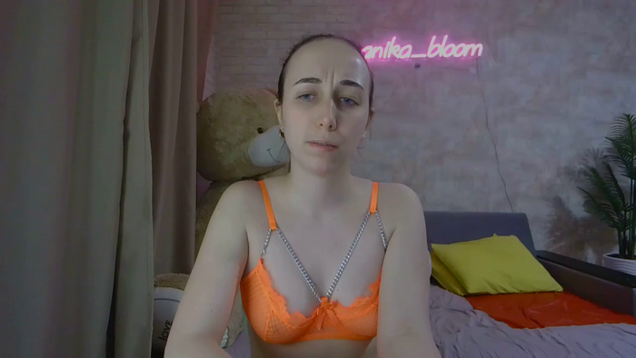 Anika_bloom