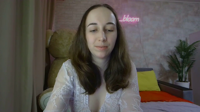 Anika_bloom