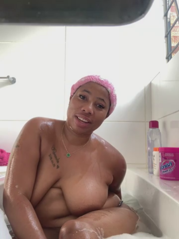 CurvyDesire1