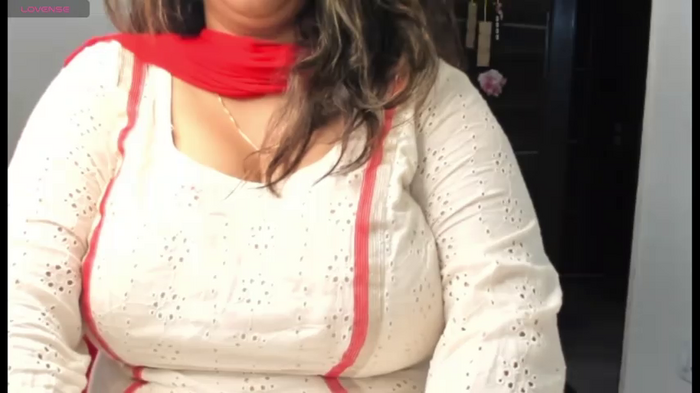 Gulabi_Queen