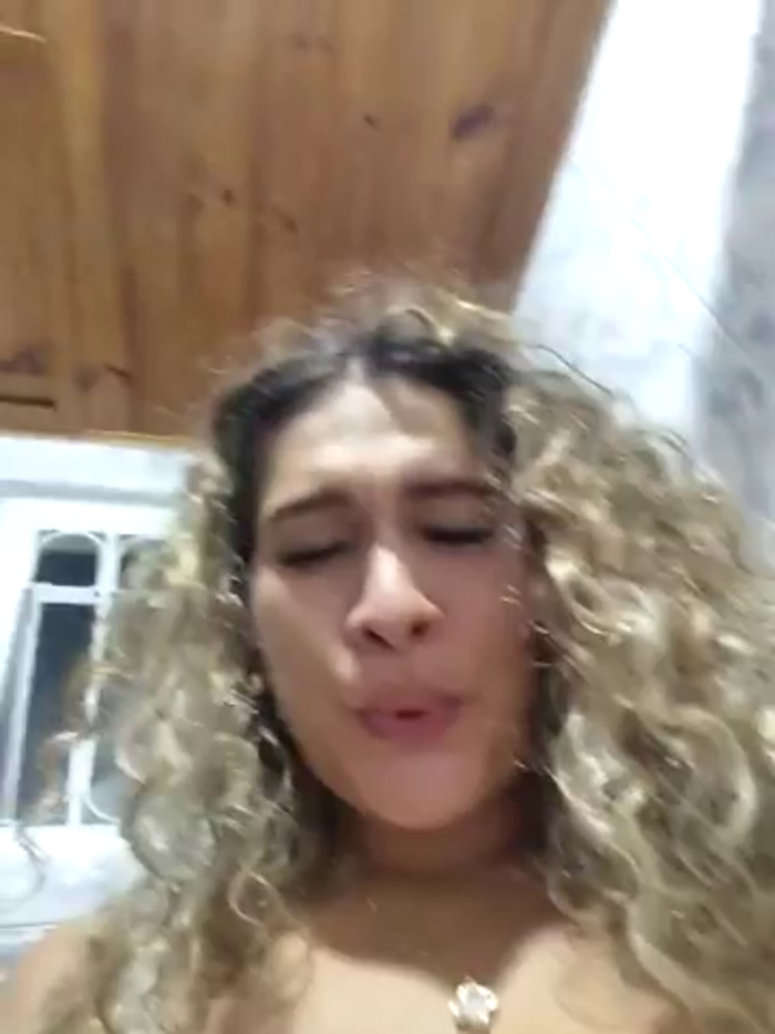 Sara_smiiith211