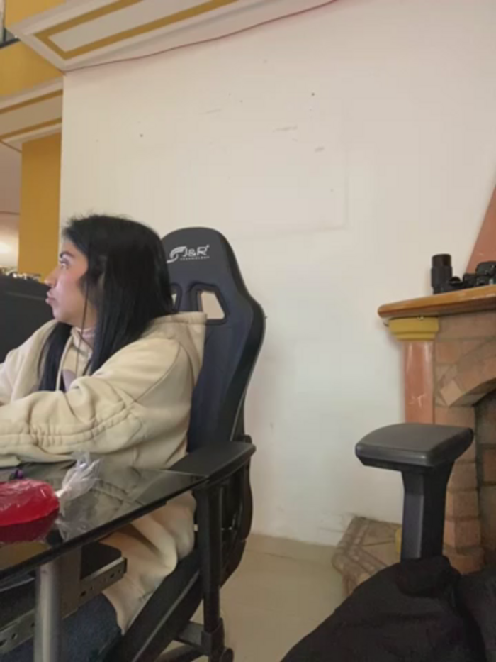 SaritaHot_69