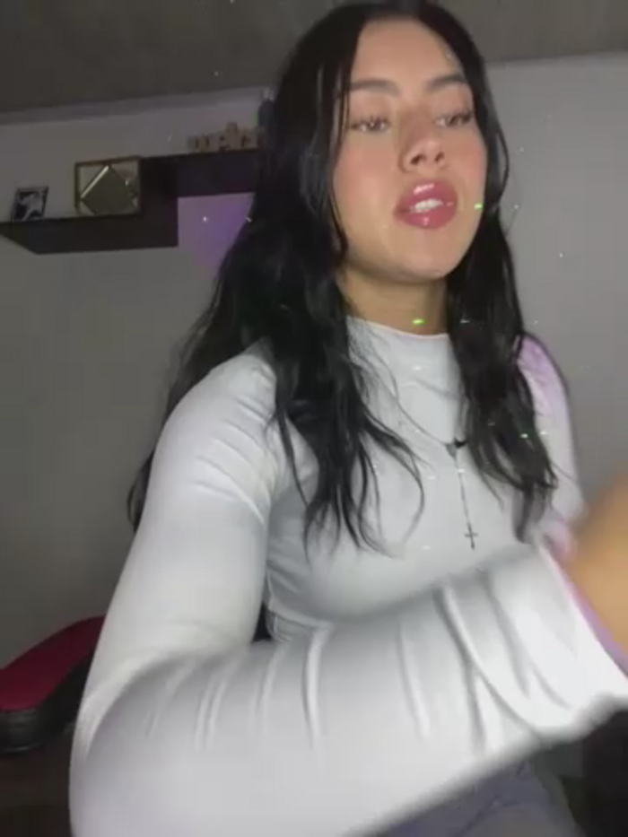 emily_22x