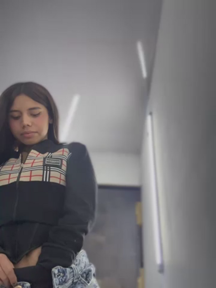 Laura-Khalifa